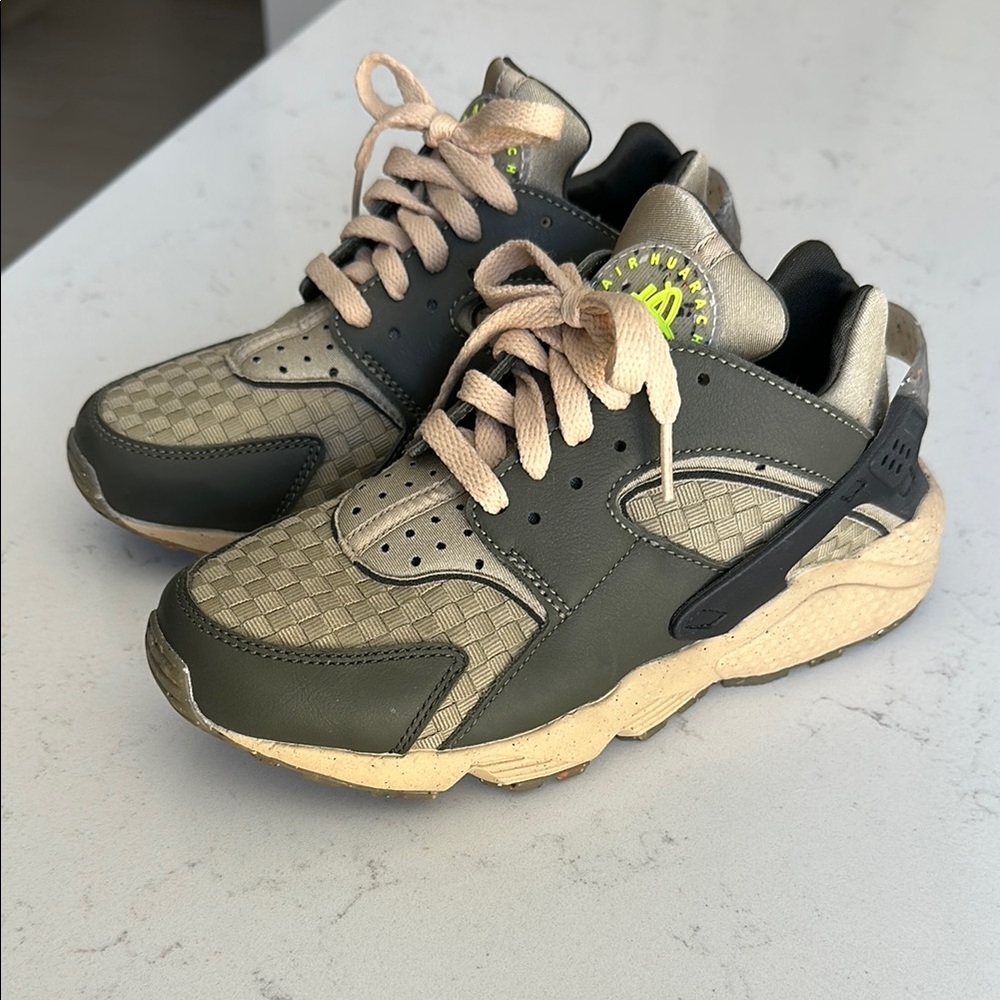 Nike huaraches